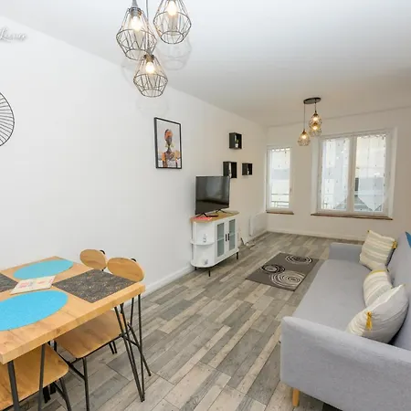 Agreable Et Moderne Appartement Toul Centre Exterior photo